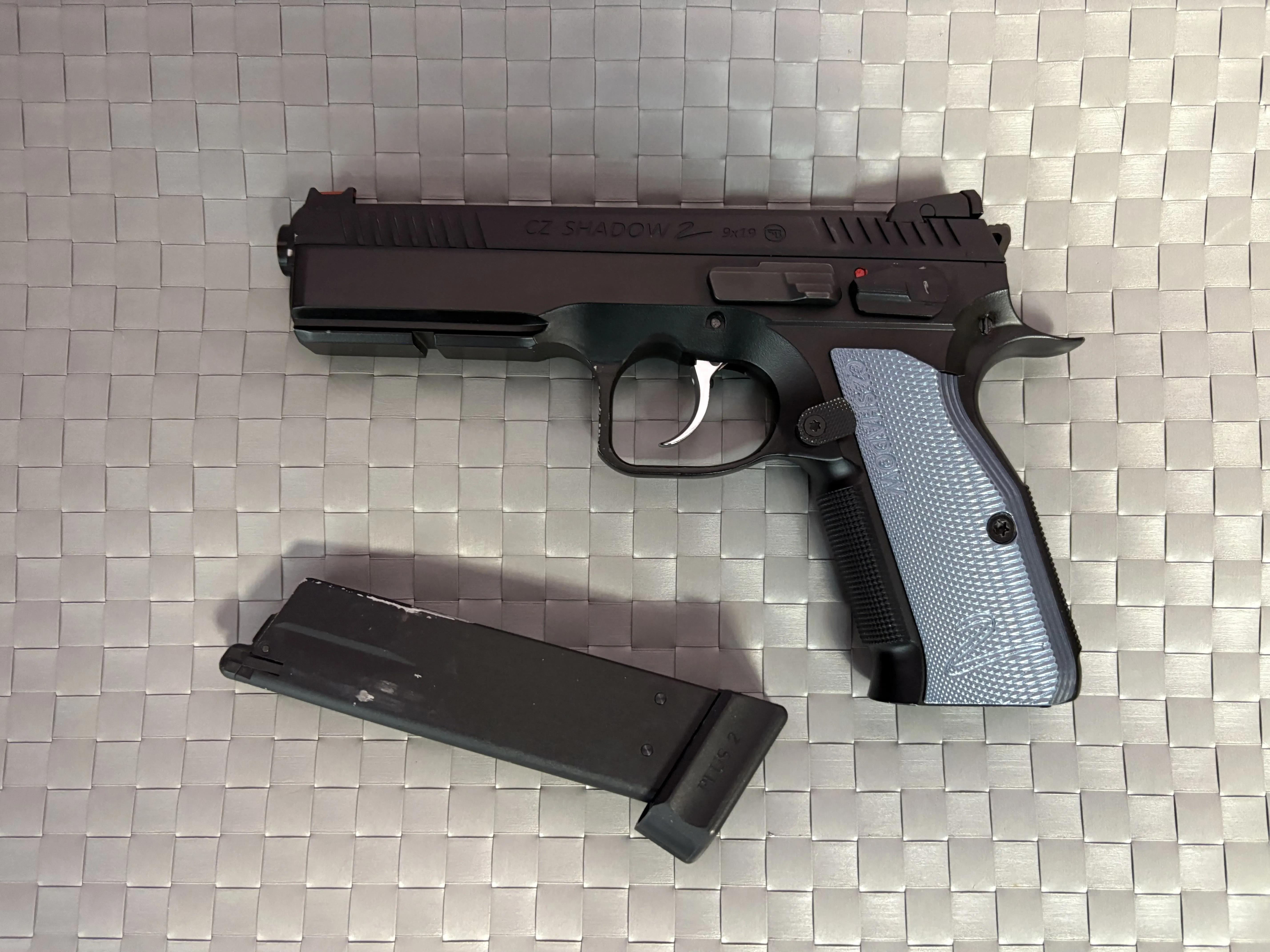 Страйкбольный пистолет KJW CZ Shadow 2, Green Gas GBB